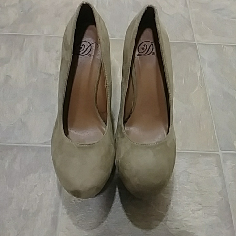 Wedges - Picture 2 of 2